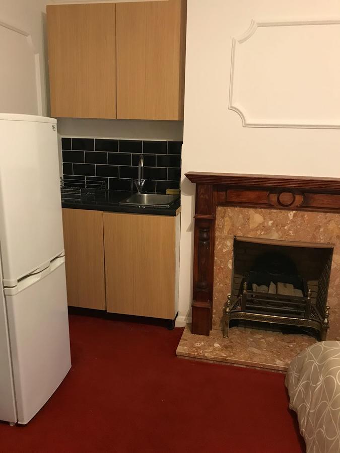 Hatfield Save-Money Rooms - 10Over10 For Price! Eksteriør bilde